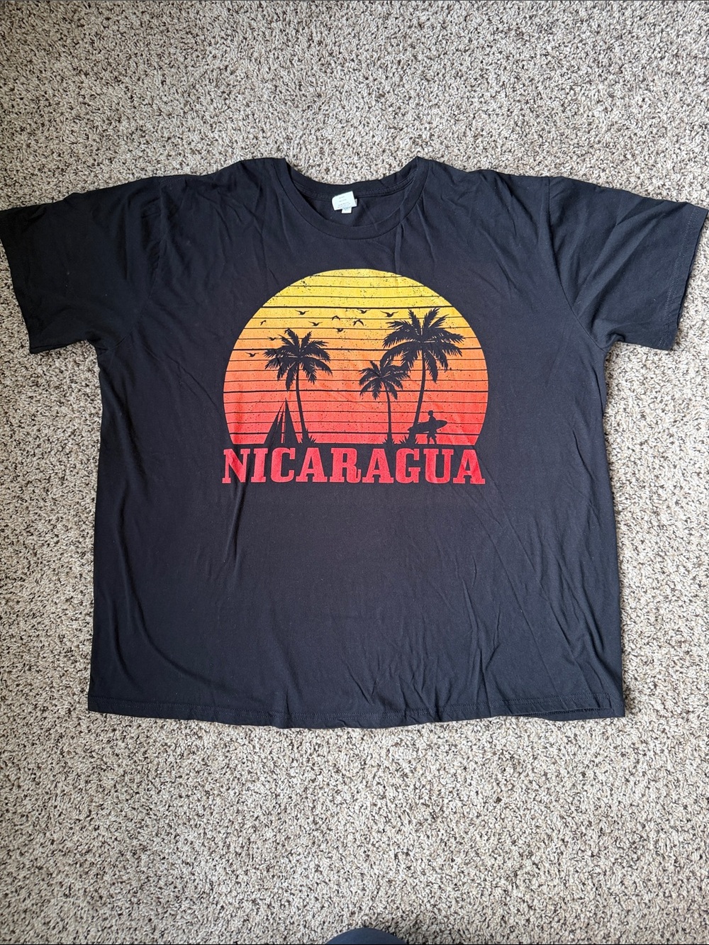 NWOT Men’s Nicaragua Retro Classic 80s Style T-Shirt 3XL